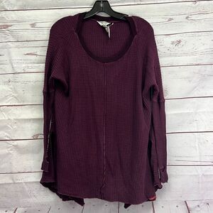 HARD Tail Size XS Purple Thumbhole Slit Seam Top